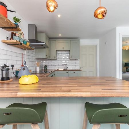 Beach, Hills, Food, Scenic Walks-The Kelp House. Peacehaven Exteriör bild