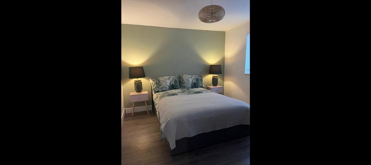 Beach, Hills, Food, Scenic Walks-The Kelp House. Peacehaven Exteriör bild