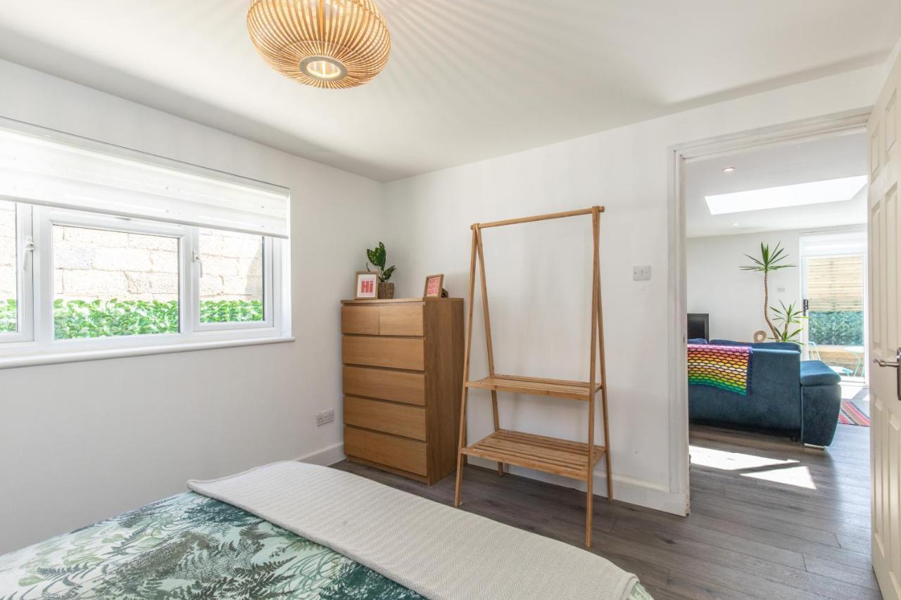 Beach, Hills, Food, Scenic Walks-The Kelp House. Peacehaven Exteriör bild