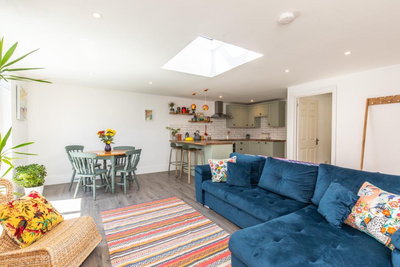 Beach, Hills, Food, Scenic Walks-The Kelp House. Peacehaven Exteriör bild
